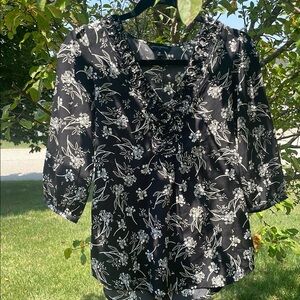 Banana Republic Black and White Blouse